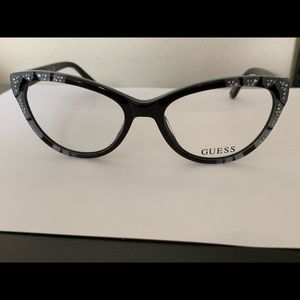 Guess GU 2554 Eyeglasses